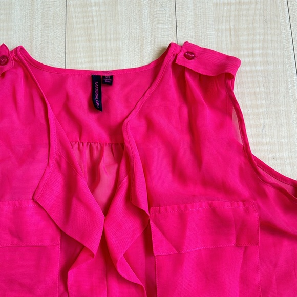 Pink top - Picture 3 of 3